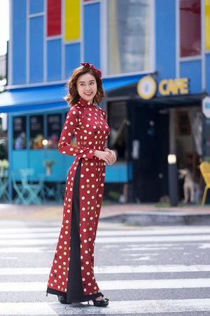 Cô ba Sài Gòn - Chấm bi đỏ