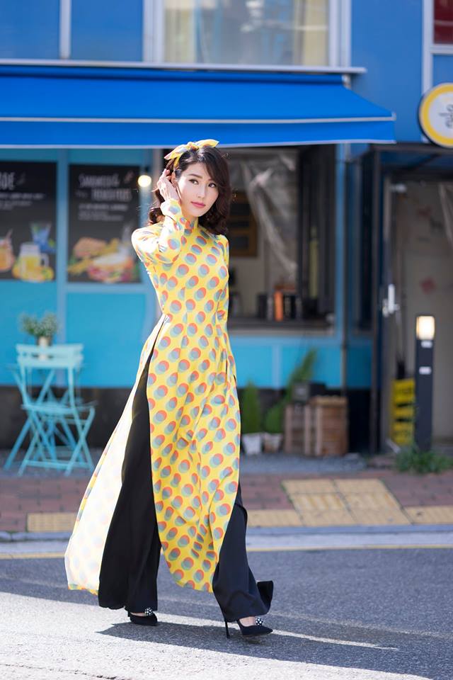 Cô ba Sài Gòn - Chấm bi vàng
